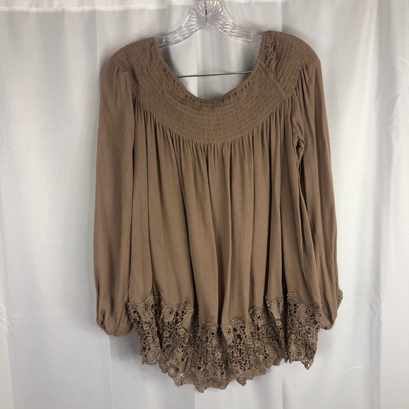 One the Land Tops - 🍁3 For $20 Sale One the Land Boho Cottagecore Peasant Top Blouse